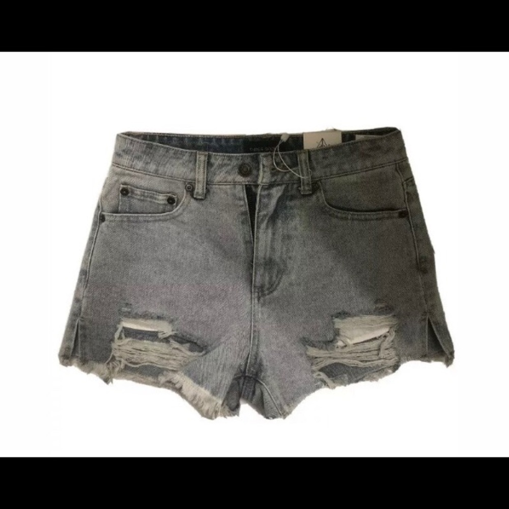 Light wash distressed jean shorts size 24